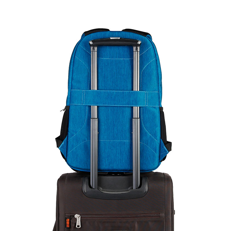 休闲时尚双肩背包